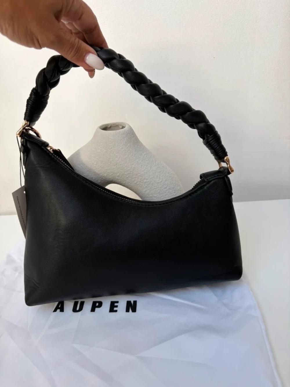 Aupen Black Braided Handle Shoulder Bag